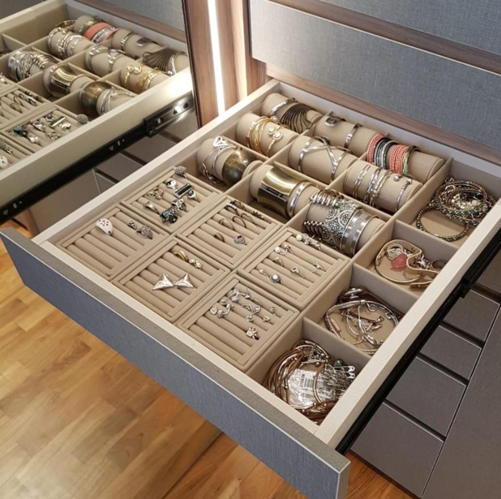KKPL wardrobe drawer insert